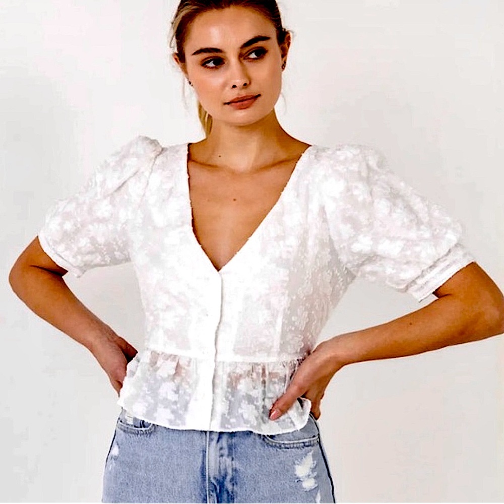 NWT Endless Rose Floral Textured Peplum Crop Top